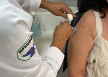 MS mantém liderança nacional em vacinação e atinge nota máxima em ranking de competitividade