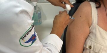 MS mantém liderança nacional em vacinação e atinge nota máxima em ranking de competitividade