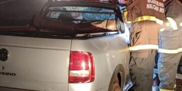 Tragédia na MS-276: motorista morre em batida com carreta