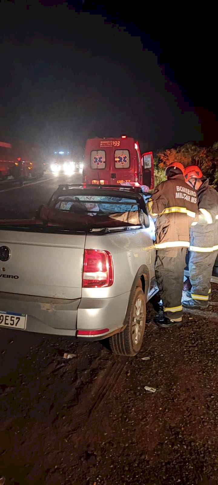 Tragédia na MS-276: motorista morre em batida com carreta