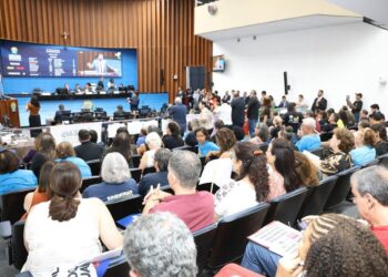 Projeto de combate ao idadismo entra na pauta de votação da Assembleia nesta quarta-feira