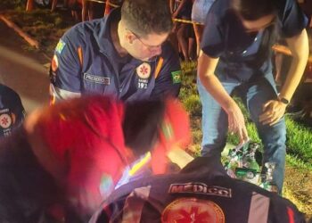 Jovem morre após ser arremessado em grave acidente de moto