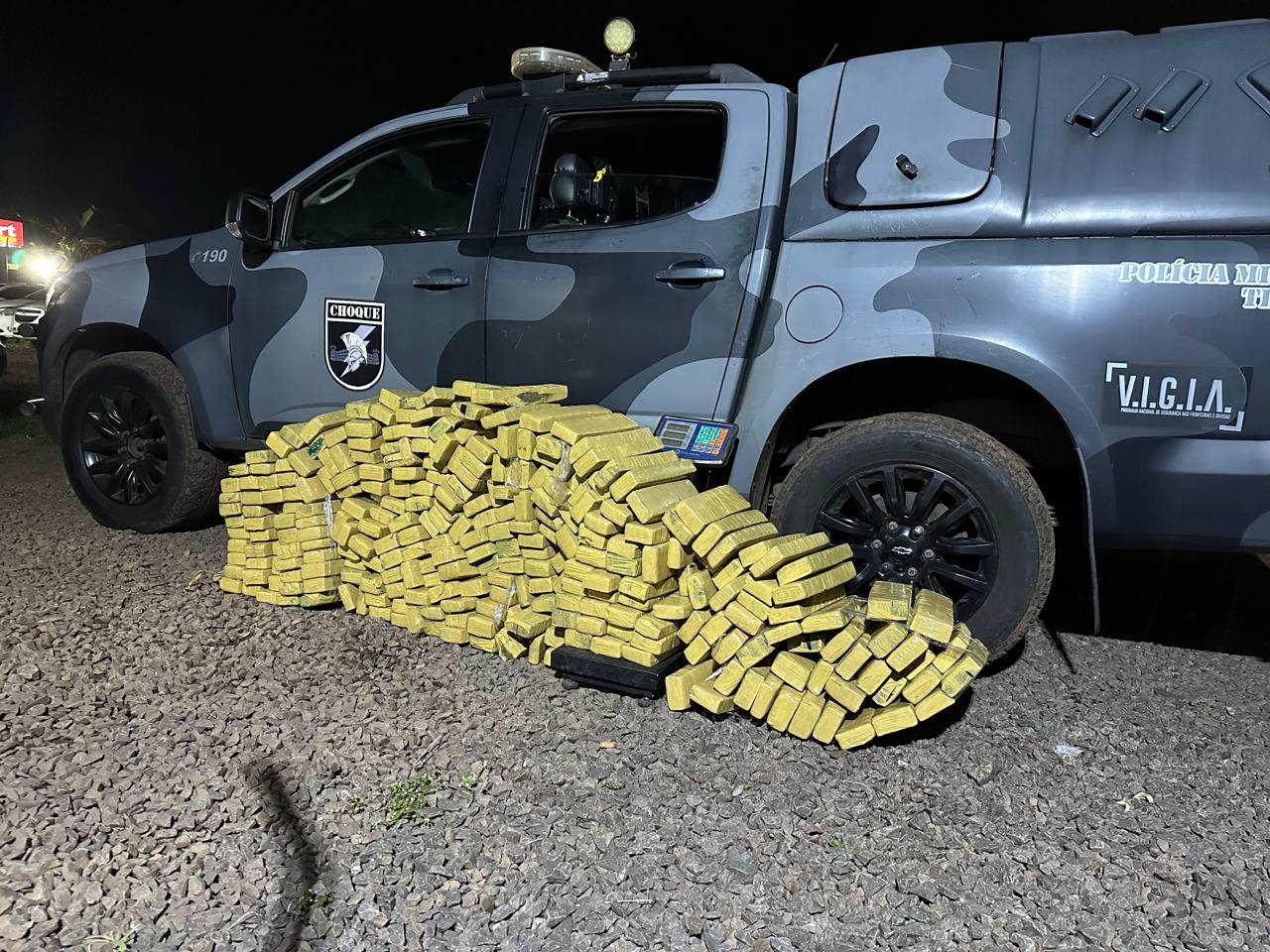 Denúncia leva à apreensão de mais de 270 kg de maconha e prisão de suspeitos na Capital