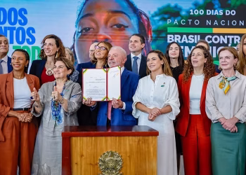 Nova lei endurece punições e amplia proteção a vítimas de violência doméstica