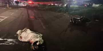 Adolescente morre atropelado por ônibus após cair de moto na Gunter Hans