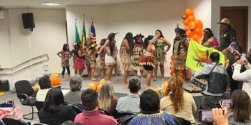 Evento sobre infância indígena lança livro em idioma Terena