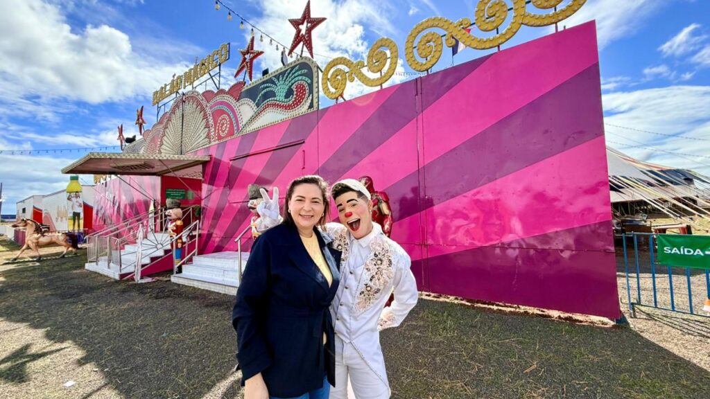 Circo Balão Mágico se torna parceiro na Campanha do Agasalho Circo Balão Mágico se torna parceiro na Campanha do Agasalho