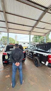 Suspeito de homicídio qualificado é preso após fugir da cidade na fronteira