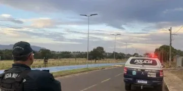 Homem é preso após ameaças com faca e tentativa de incêndio em fazenda