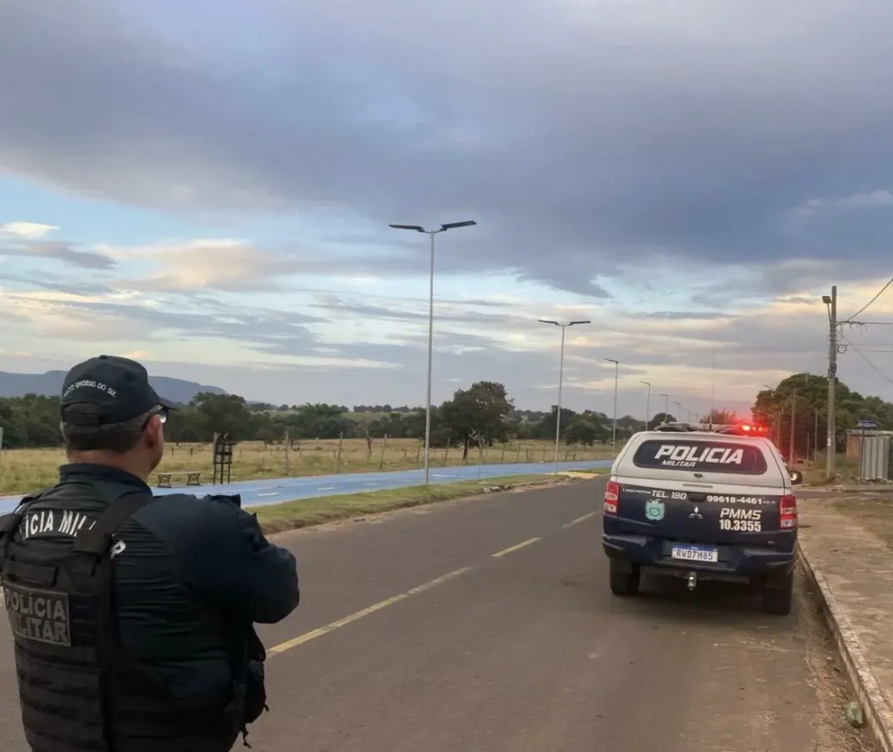 Homem é preso após ameaças com faca e tentativa de incêndio em fazenda