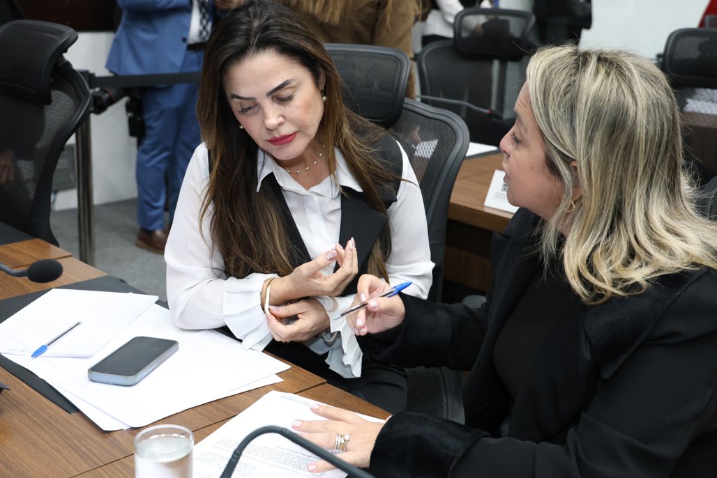 Projeto garante prioridade de matrícula a filhos de vítimas de feminicídio na rede estadual de ensino