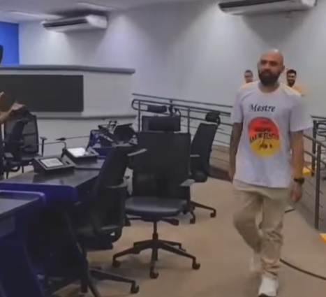 Mestre Amauri  representa a Capoeira e recebe a Medalha Legislativa “Professor Mair Valdovino Júnior”