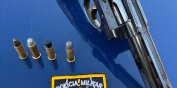 Homem é detido por porte ilegal de arma durante fiscalização na MS-040