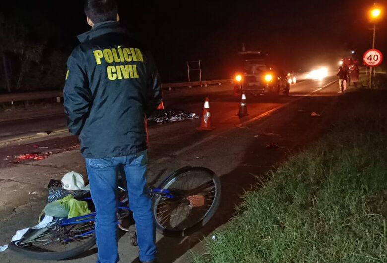 Ciclista morre atropelado na BR-463 e polícia busca veículo envolvido