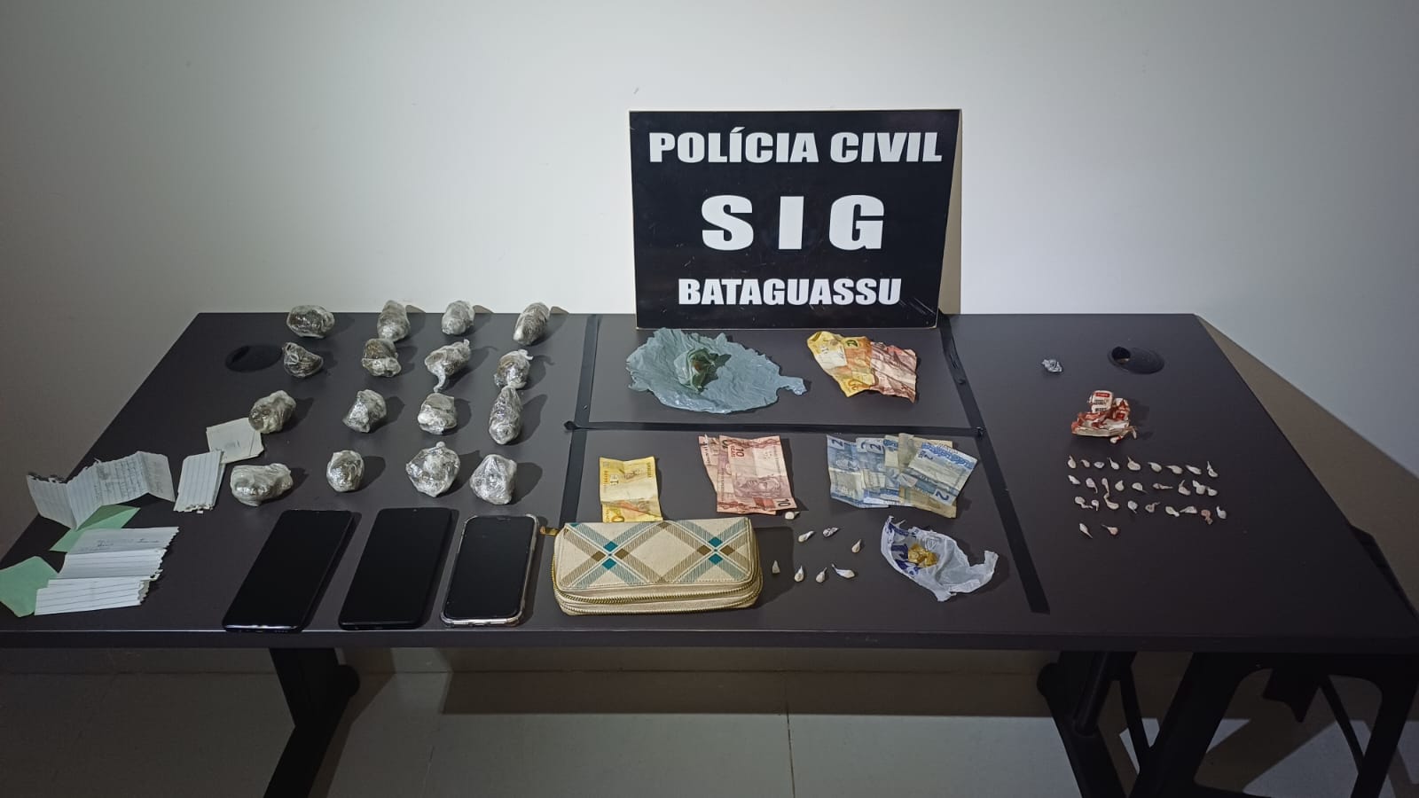 Operação “Dama” derruba ponto de tráfico e leva duas mulheres à prisão