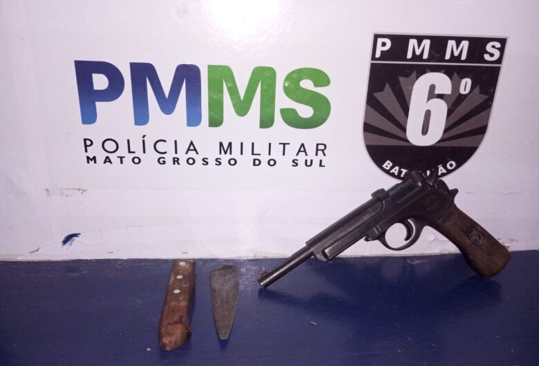 Discussão de casal acaba em sangue e apreensão de arm
