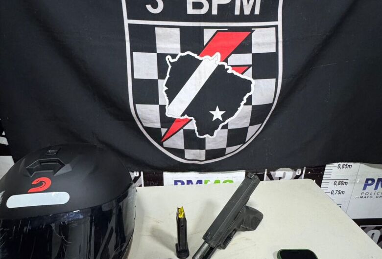 Motociclista é levado à delegacia após dar entrada em hospital armado