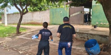 Homem é alvo de ataque a tiros, sobrevive e acaba preso por tráfico durante atendimento