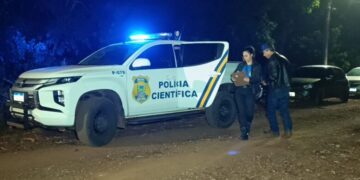 Adolescente é perseguido e executado a tiros dentro de casa