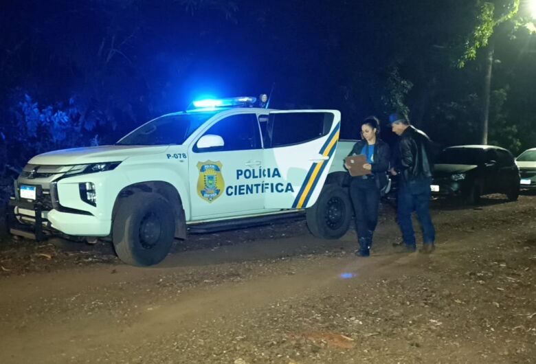 Adolescente é perseguido e executado a tiros dentro de casa