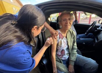 Drive-thru de vacina contra gripe segue até dia 24 em Campo Grande