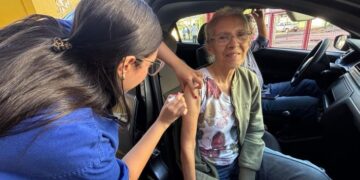Drive-thru de vacina contra gripe segue até dia 24 em Campo Grande