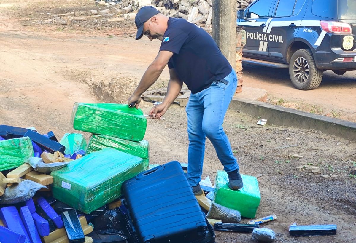 Mais de 1,4 tonelada de drogas é destruída em incineração na fronteira
