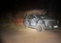 Confronto com o Choque termina com suspeito morto, prisão e arsenal do crime apreendido Confronto com o Choque termina com suspeito morto, prisão e arsenal do crime apreendido