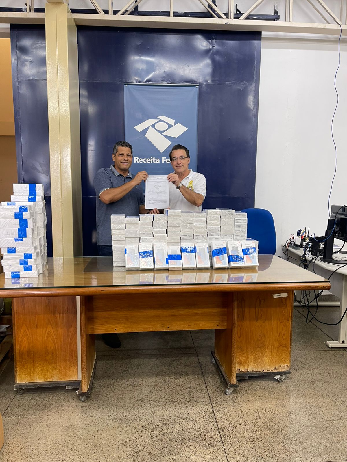 No próximo sábado, bazar beneficente tem produtos apreendidos a preços baixos
