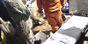 Após discussão, mulher esfaqueia marido até a morte e é presa em flagrante