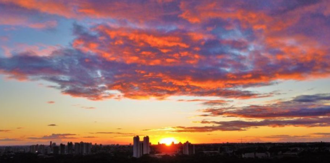 Sextou com clima de outono: frio, nuvens e risco de tempestade