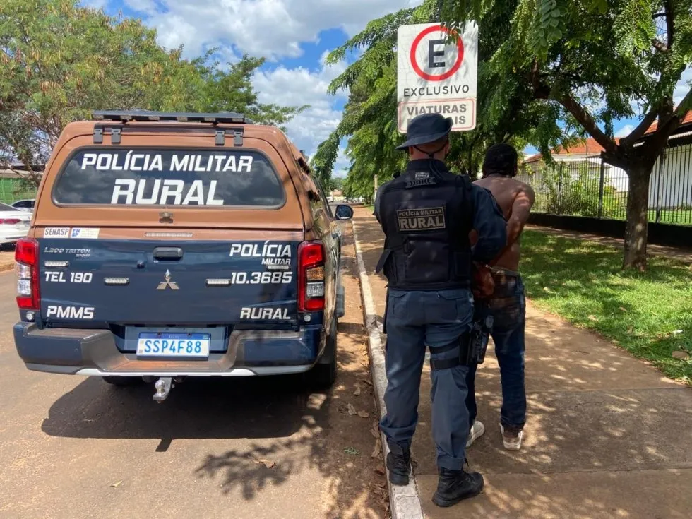 Discussão em propriedade rural termina em morte a facada e suspeito preso