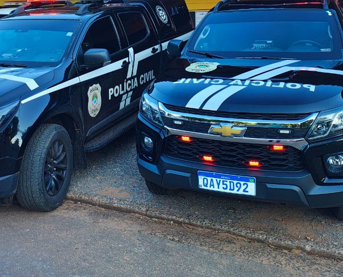 Homem descumpre medida protetiva, tenta fugir da polícia e acaba preso