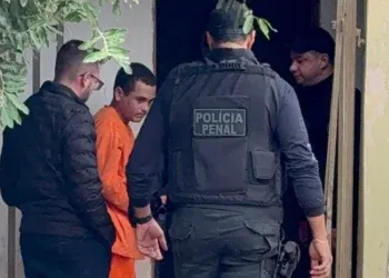 Acusado de matar companheira vai a júri popular amanhã