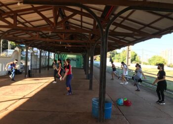 Plataforma Cultural abre espaço para oficinas de arte manual
