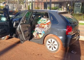 Casal é preso com carro carregado de cobre e placa adulterada após tentativa de fuga
