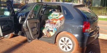 Casal é preso com carro carregado de cobre e placa adulterada após tentativa de fuga