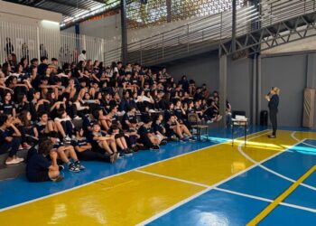 Polícia Cívil leva debate sobre bullying e crimes digitais a escola da Capital