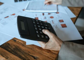 Atendimento gratuito ajuda contribuintes na declaração do Imposto de Renda em Campo Grande