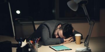 Saúde mental passa a ser obrigação nas empresas com nova regra trabalhista
