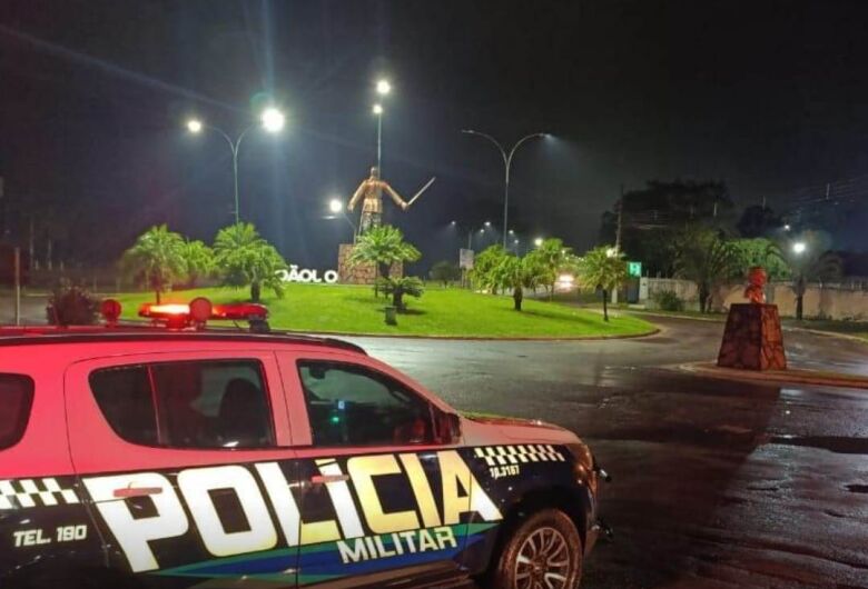 Criança é resgatada sozinha em rodovia no interior