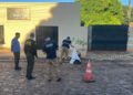 Homem é assassinado e suspeito é preso minutos depois pela polícia