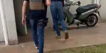 Homem é preso por espancar esposa e deixar vítima desacordada