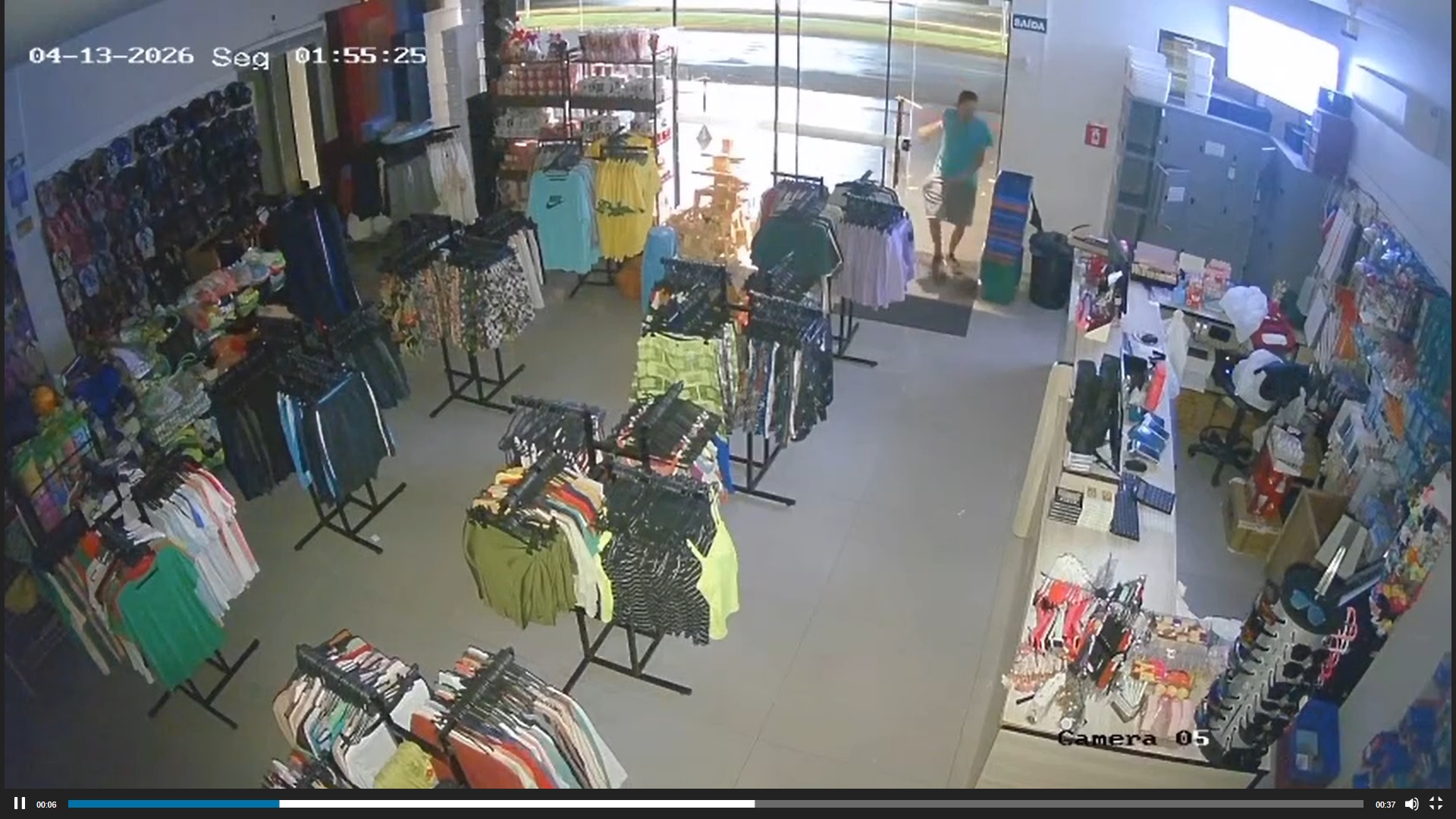 Reincidente: Criminoso é preso após série de arrombamentos a loja