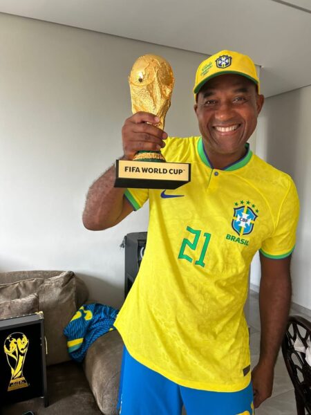Viola participa de evento gratuito de troca de figurinhas em Campo Grande neste sábado