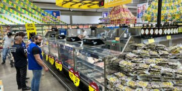 Fiscalização apreende 650 kg de carnes e frios irregulares em atacadista de Campo Grande
