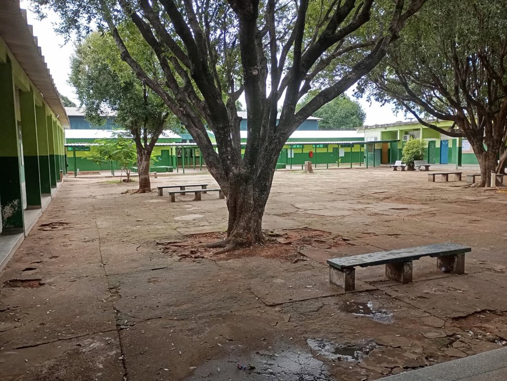 Escola Marechal Deodoro, em Aquidauana, pode receber reforma nas calçadas Escola Marechal Deodoro, em Aquidauana, pode receber reforma nas calçadas