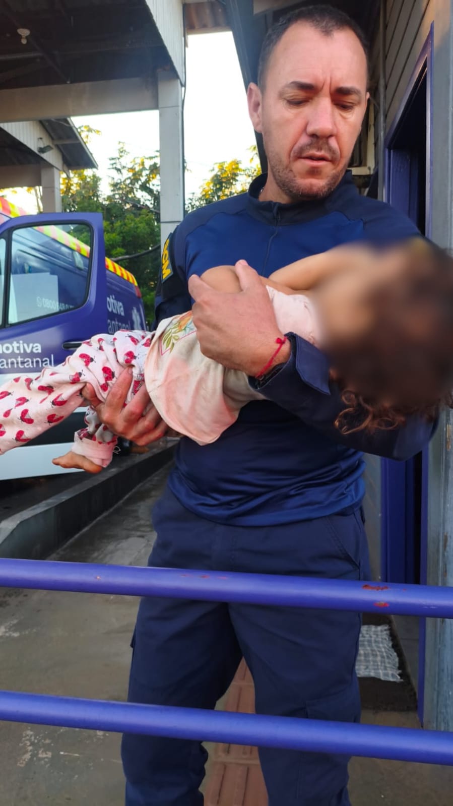 GCM salva criança durante crise convulsiva em Anhanduí após ação rápida de agentes