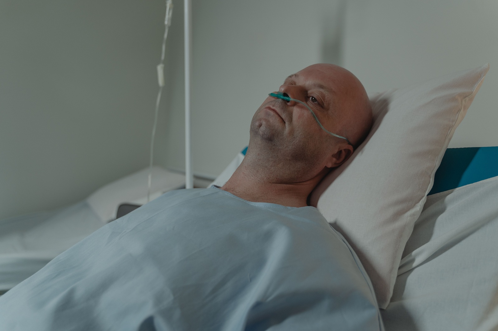 Leucemia atinge mais homens e diagnóstico precoce é fundamental para tratamento eficaz