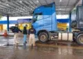 Motorista é preso com carreta roubada na BR-376 e diz que receberia para levar veículo à fronteira